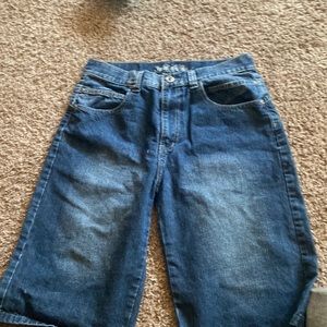 True rock Jean shorts size 32